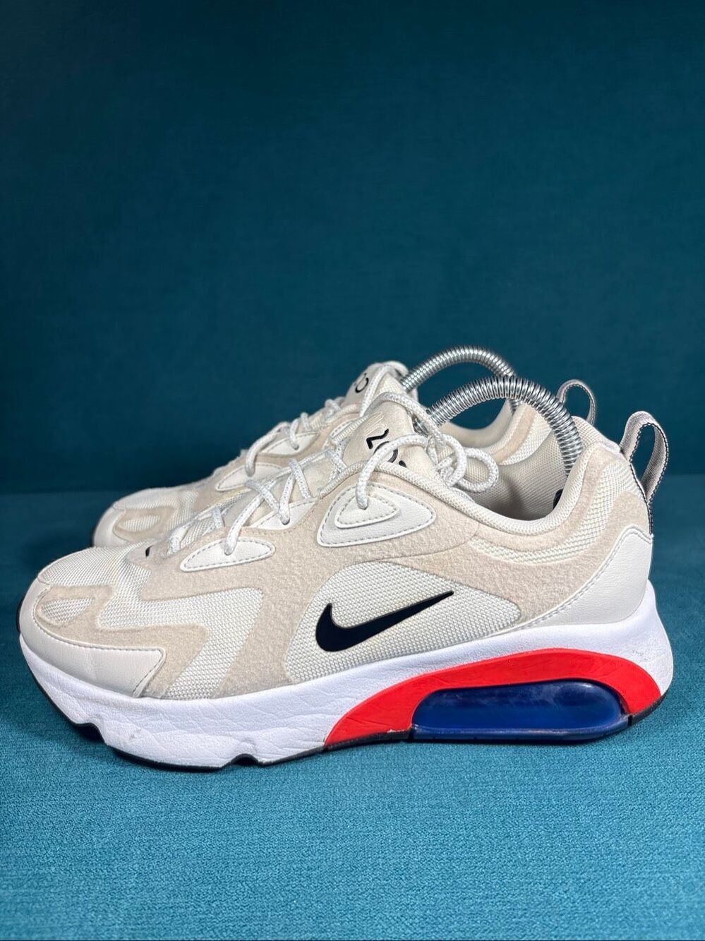 Nike Air Max 200 Summit White Bright Crimson Women's Size 9 Sneakers AT6175-100